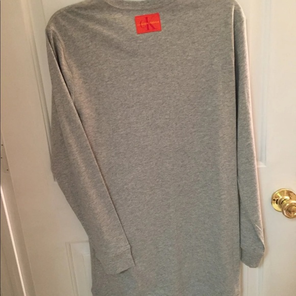 Calvin Klein - Picture 2 of 2